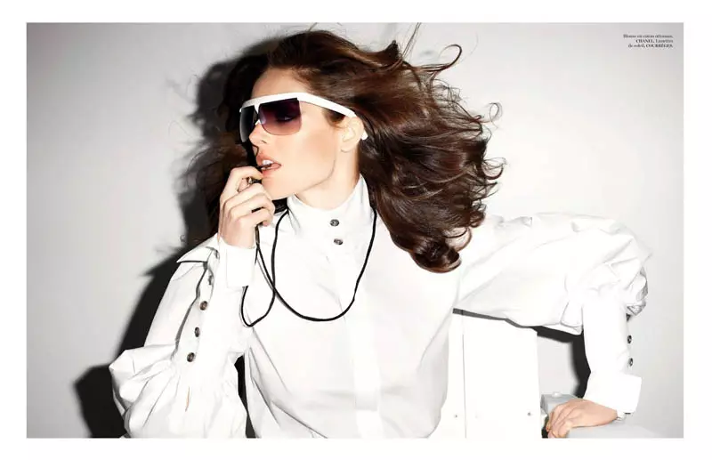 Terry Richardson อวด Hilary Rhoda ในสไตล์โมโนโครมสำหรับ Vogue Paris มิถุนายน/กรกฎาคม 2013