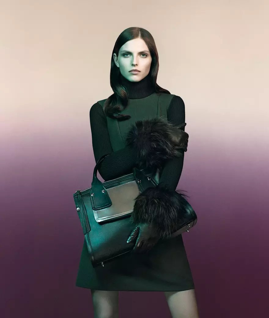 Karlina Caune 担任 Sportmax 2012 秋季广告大片