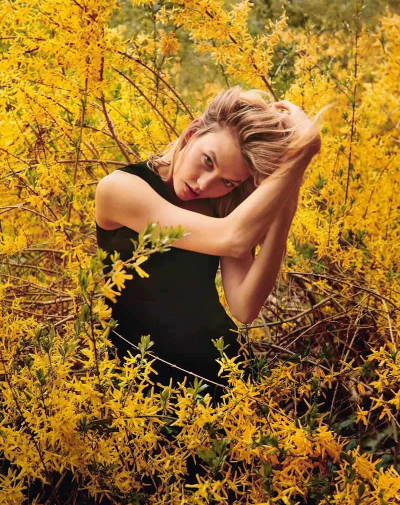 Η Karlie Kloss is a Natural Beauty in Marella's Fall 2015 Campaign