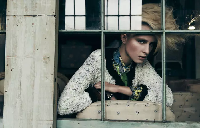 Simone W di Emre Guven per Marie Claire Turchia maggio 2012