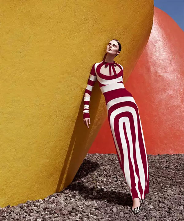 Vasilisa Pavlova modeluje elegantný jarný štýl pre Harper's Bazaar v Latinskej Amerike