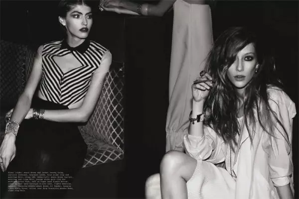 Alana Zimmer & Dafne Cejas de Michael Schwartz por Metalo numero 23