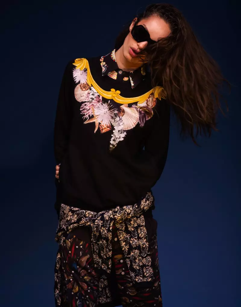 Neil Francis Dawson ရိုက်ကူးသော S Magazine အတွက် Luma Grothe Dons Sporty Florals