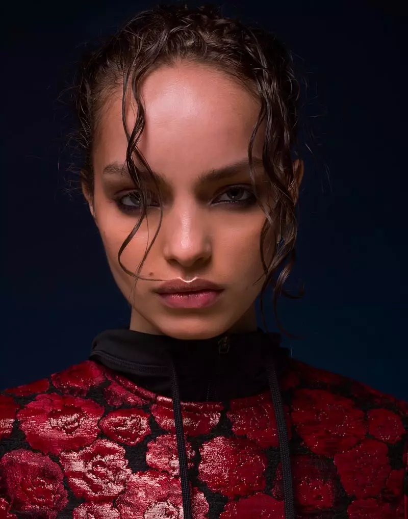 Luma Grothe Dons Sporty Florals för S Magazine, fotad av Neil Francis Dawson