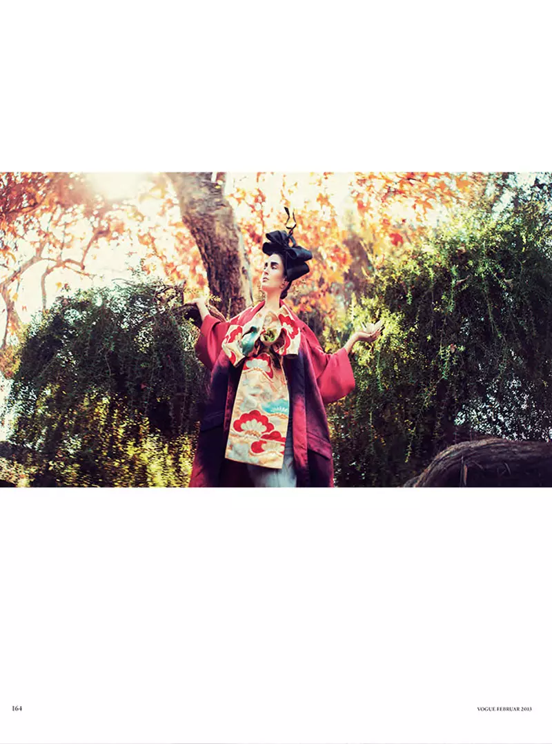 Франци Мюллер в образе гламурной гейши для Vogue Germany, февраль 2013, Себастьян Ким