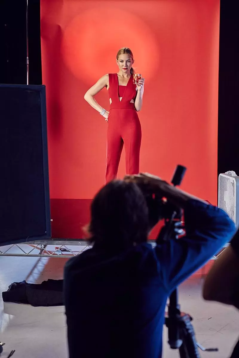 Kate-Hudson-Campari-2016-Kuseri-Zvikamu07