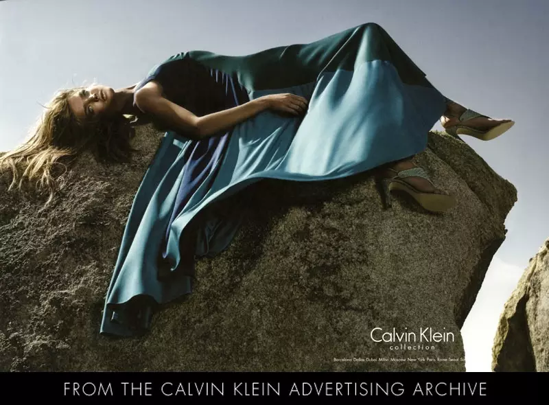 Natalia Vodianova für die Frühjahrskampagne 2005 der Calvin Klein Collection von Steven Meisel