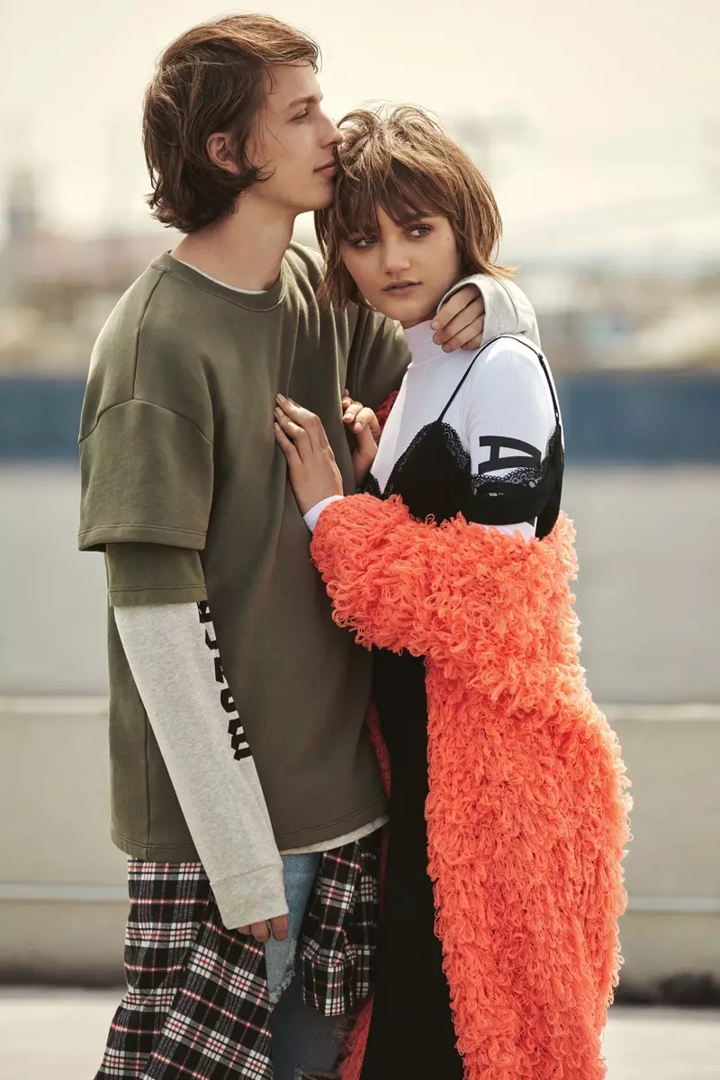 Peyton Knight et Lucas Satherley jouent dans la campagne automne 2016 de Forever 21