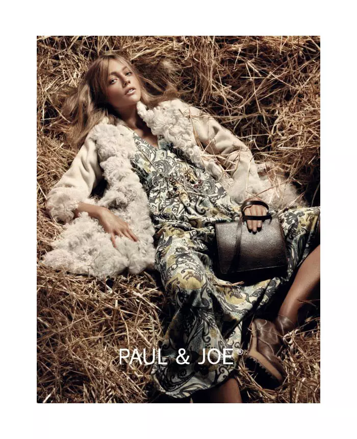 Η Sasha Pivovarova για την καμπάνια Paul & Joe Fall 2011