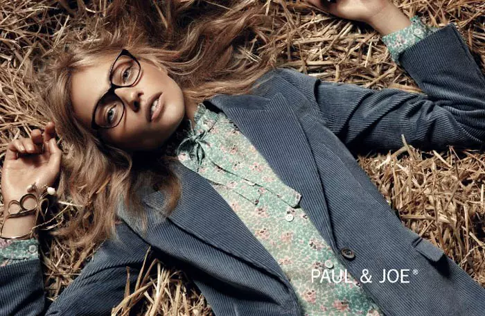 Sasha Pivovarova na yakin Paul & Joe Fall 2011