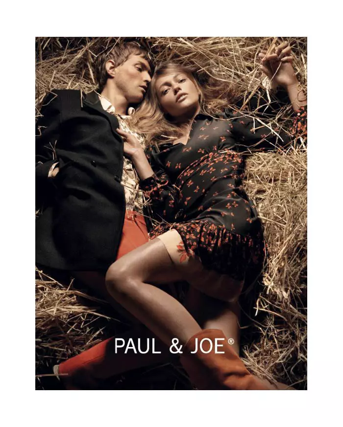 Sasha Pivovarova mo Paul & Joe Fall 2011 Campaign