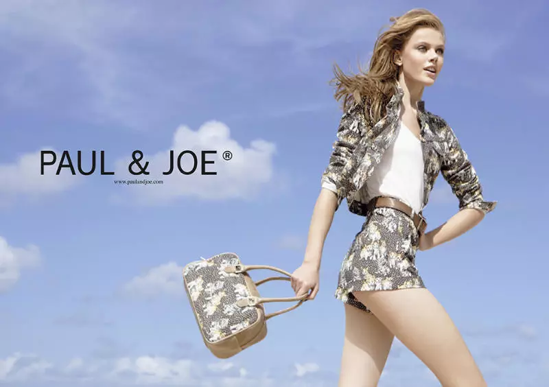 Frida Gustavsson wePaul & Joe Spring 2011 Campaign naPatrick Demarchelier