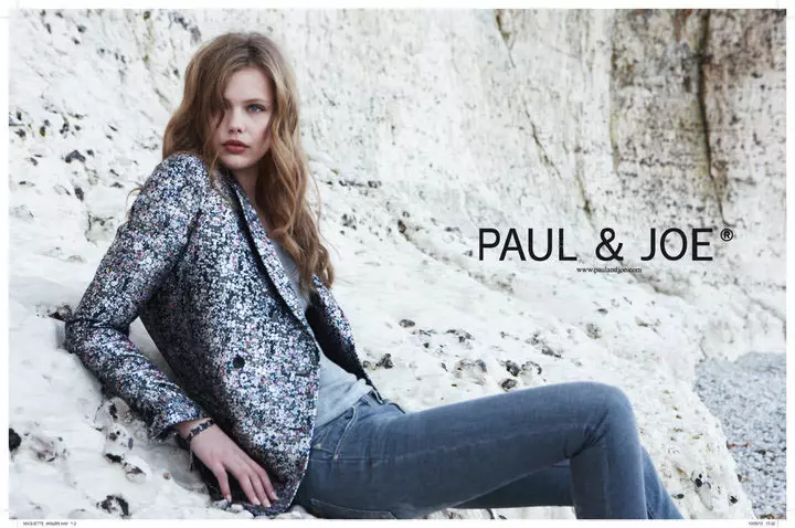 Frida Gustavvson nataon'i Patrick Demarchelier ho an'i Paul & Joe Fall 2010 Campaign