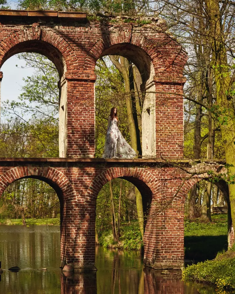 Magdalena Jasek is een natuurlijke schoonheid in Harper's Bazaar, Polen