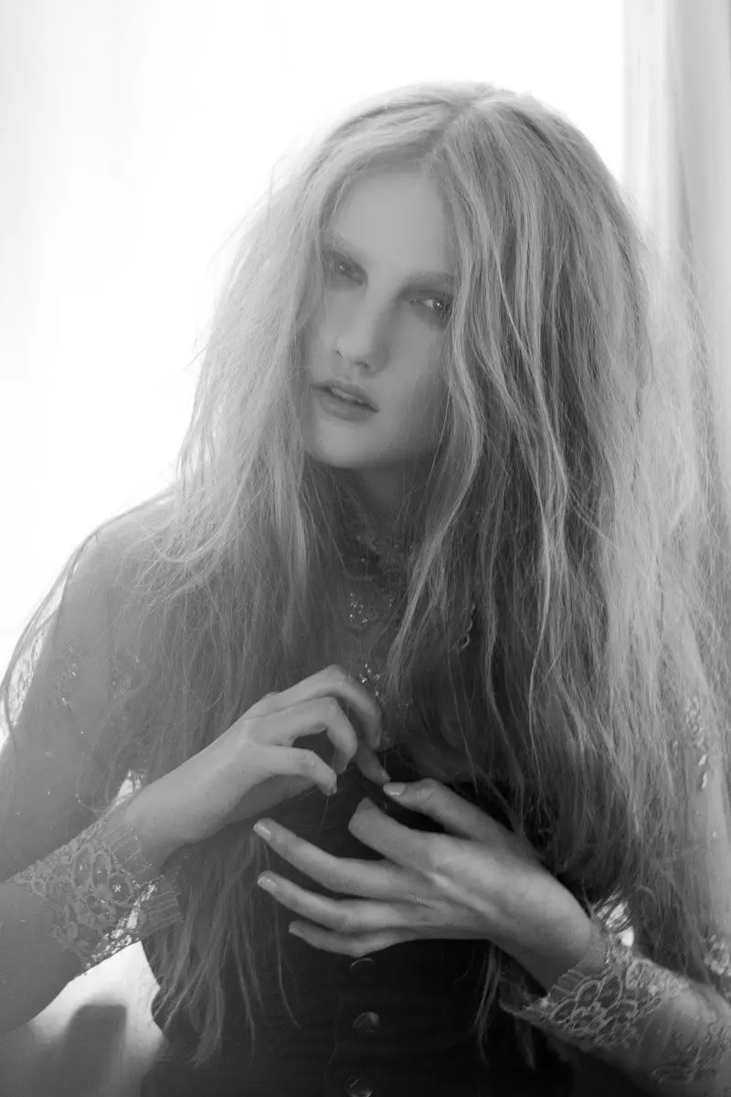 Klara Gro af Cristina Capucci for Urban Magazine maj 2012