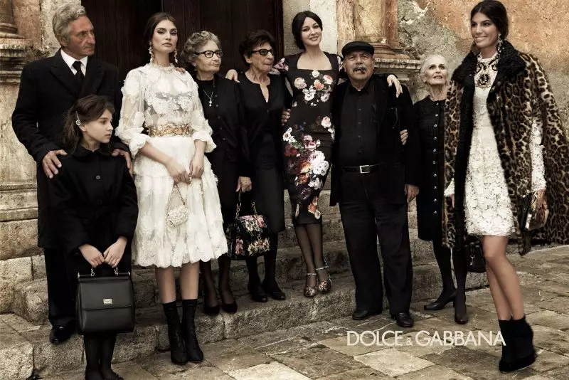 Monica Bellucci, Bianca Balti và Bianca Brandolini đều có mặt trong gia đình cho Chiến dịch mùa thu 2012 của Dolce & Gabbana bởi Giampaolo Sgura