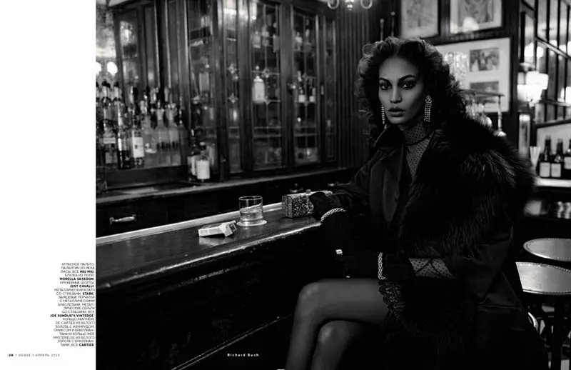 Joan Smalls pózuje pre Richarda Busha v ruskej obálke Vogue z apríla 2013