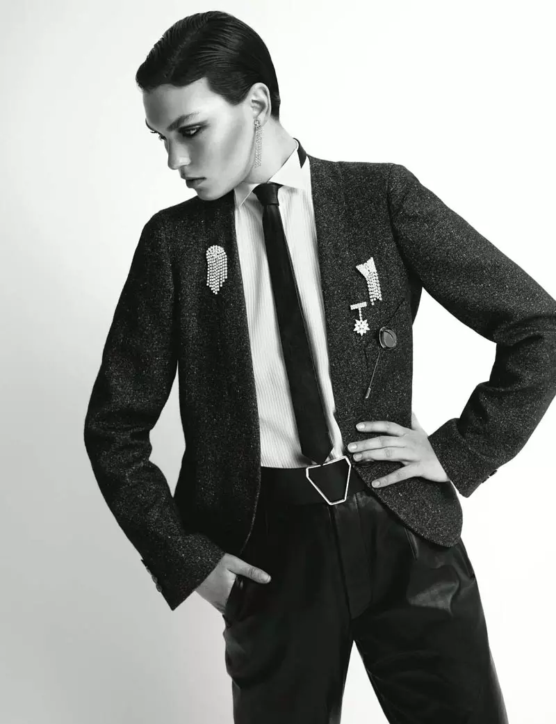 Arizona Muse Dons Menswear Shapes for Vogue Russia November 2012 oleh Richard Bush