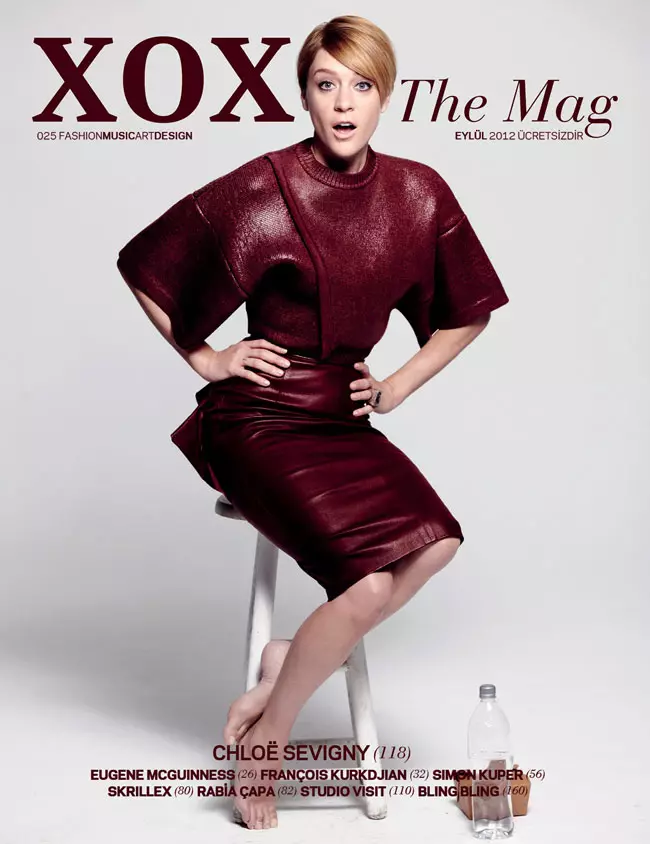 Chloe Sevigny cobre o número de setembro de XOXO The Mag con estilo moderno