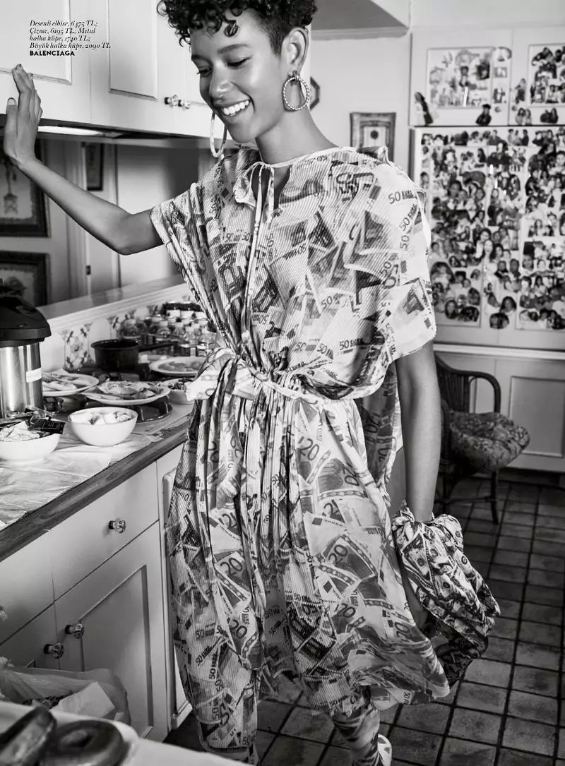 Роми Стрижд ва Дилоне дар маҷмӯаҳои баҳорӣ барои Vogue Туркия дар хона акс гирифтанд