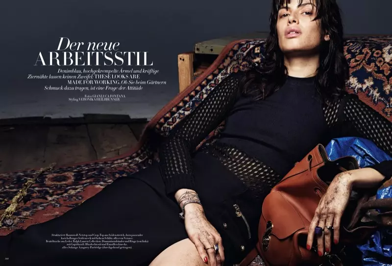 Sabrina Ioffreda porte la mode Working Girl pour Bazaar Germany