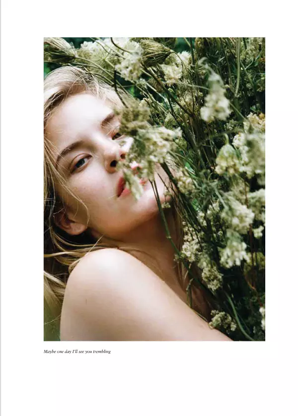 Ashley Smith je All Natural for Russh #47 od Cara Stricker