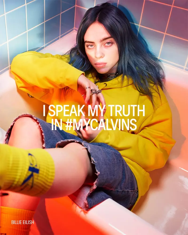 Tạo dáng trong bồn tắm, Billie Eilish xuất hiện trong chiến dịch #mycalvins của Calvin Klein