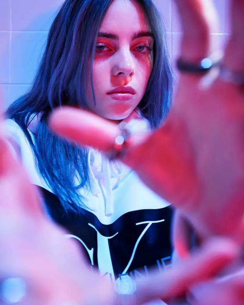 Calvin Klein klikker på sangeren Billie Eilish for siste #mycalvins