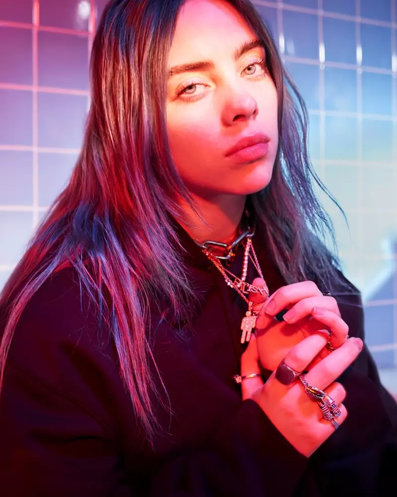 តារាចម្រៀង Billie Eilish ប្រឈមមុខនឹងយុទ្ធនាការ Calvin Klein #mycalvins