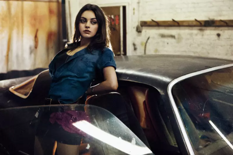 Mila Kunis é innegablemente xenial para a portada de agosto da entrevista de Craig McDean