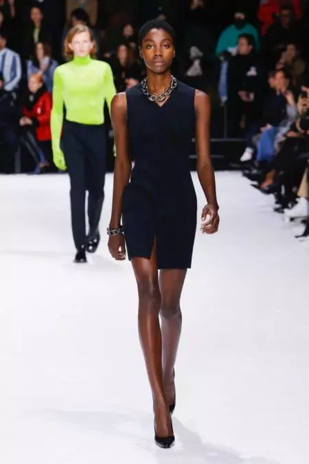 Balenciaga se fokusira na fit za jesen 2018