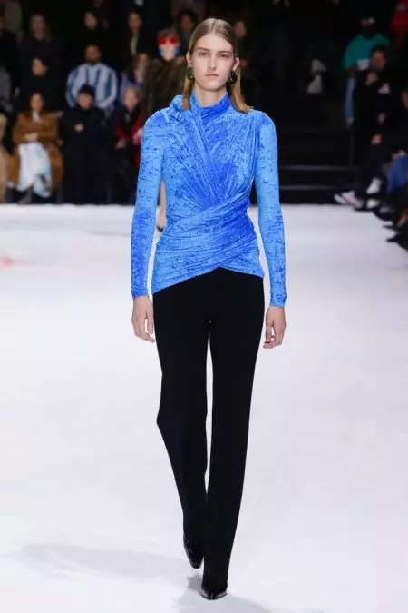 Balenciaga lekwasịrị anya na Fit maka ọdịda 2018