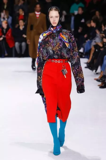 Balenciaga se fokusira na fit za jesen 2018