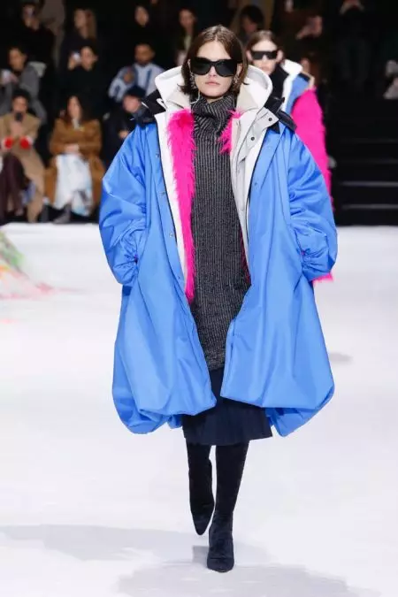 Balenciaga lekwasịrị anya na Fit maka ọdịda 2018