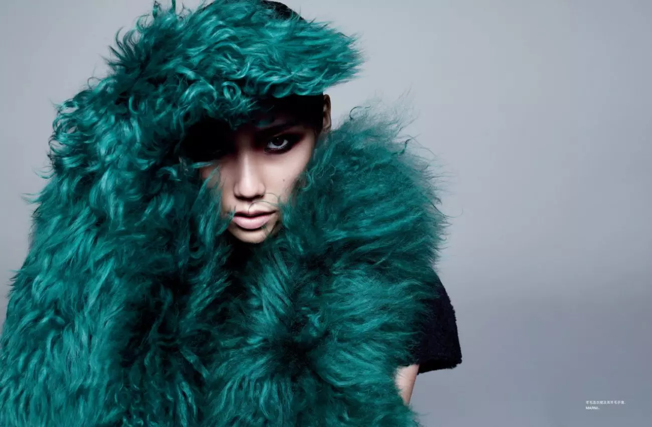 Tao Okamoto por John-Paul Pietrus para Numéro China