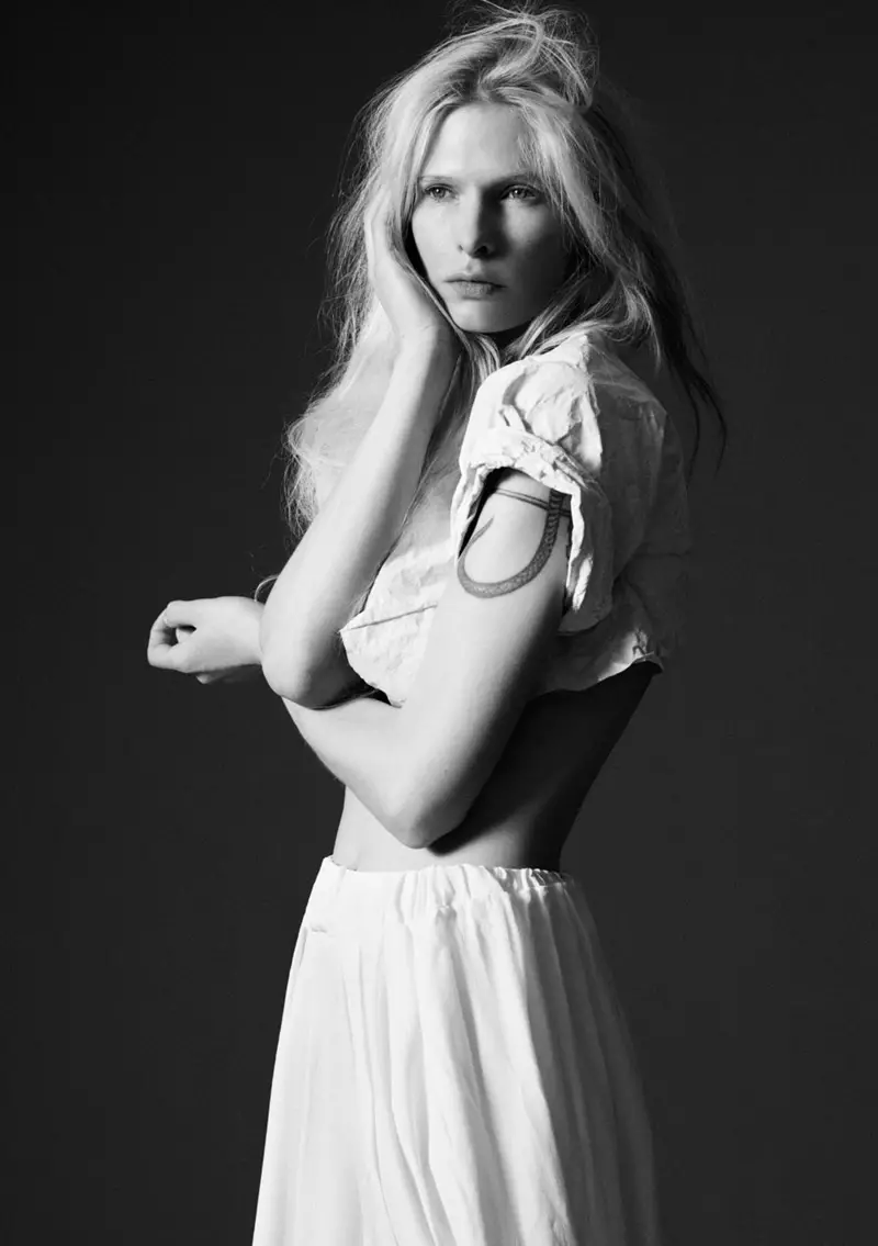 Christina Kruse para Twin #2 de Paul Wetherell