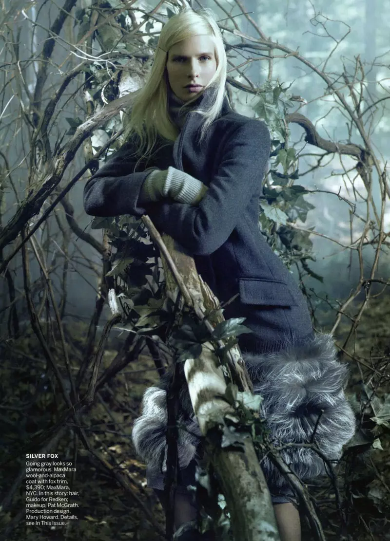 Sasha Pivovarova, Caroline Trentini & Christina Kruse katika Huduma ya Jumla na Steven Meisel | Vogue Marekani Agosti 2010