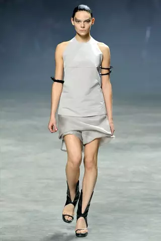 Rick Owens jaro 2011 | Pařížský týden módy