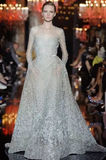 Elie Saab's Fall Couture Collection is in ode oan 'e City of Light