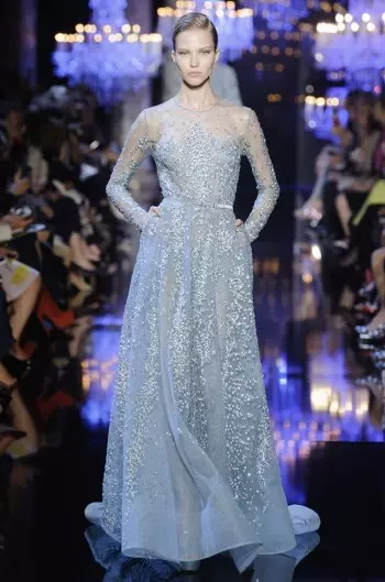 Koleksyon Otòn Couture Elie Saab a se yon od pou vil limyè a