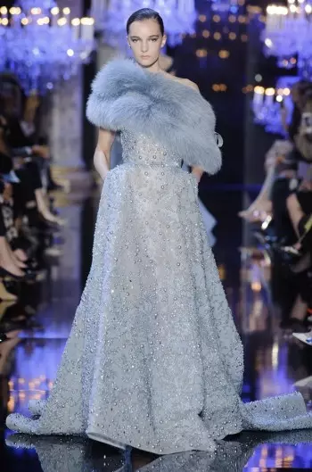 Koleksyon Otòn Couture Elie Saab a se yon od pou vil limyè a