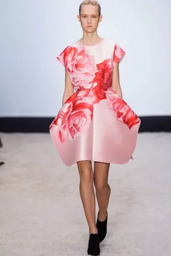 Giambattista Valli Automne/Hiver 2014 | Semaine de la mode parisienne