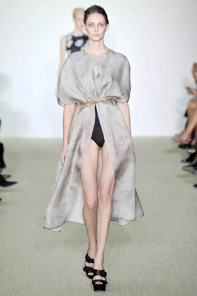 Giambattista Valli გაზაფხული/ზაფხული 2014 | პარიზის მოდის კვირეული