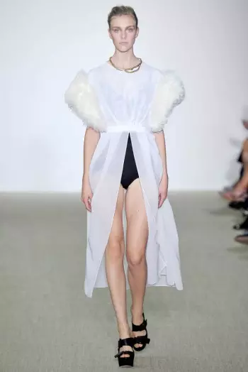 Giambattista Valli გაზაფხული/ზაფხული 2014 | პარიზის მოდის კვირეული