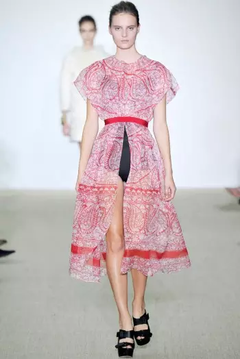 Giambattista Valli Impeshyi / Impeshyi 2014 | Icyumweru cyimyambarire ya Paris