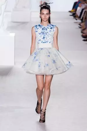 Giambattista Valli 2013 წლის შემოდგომის Haute Couture კოლექცია