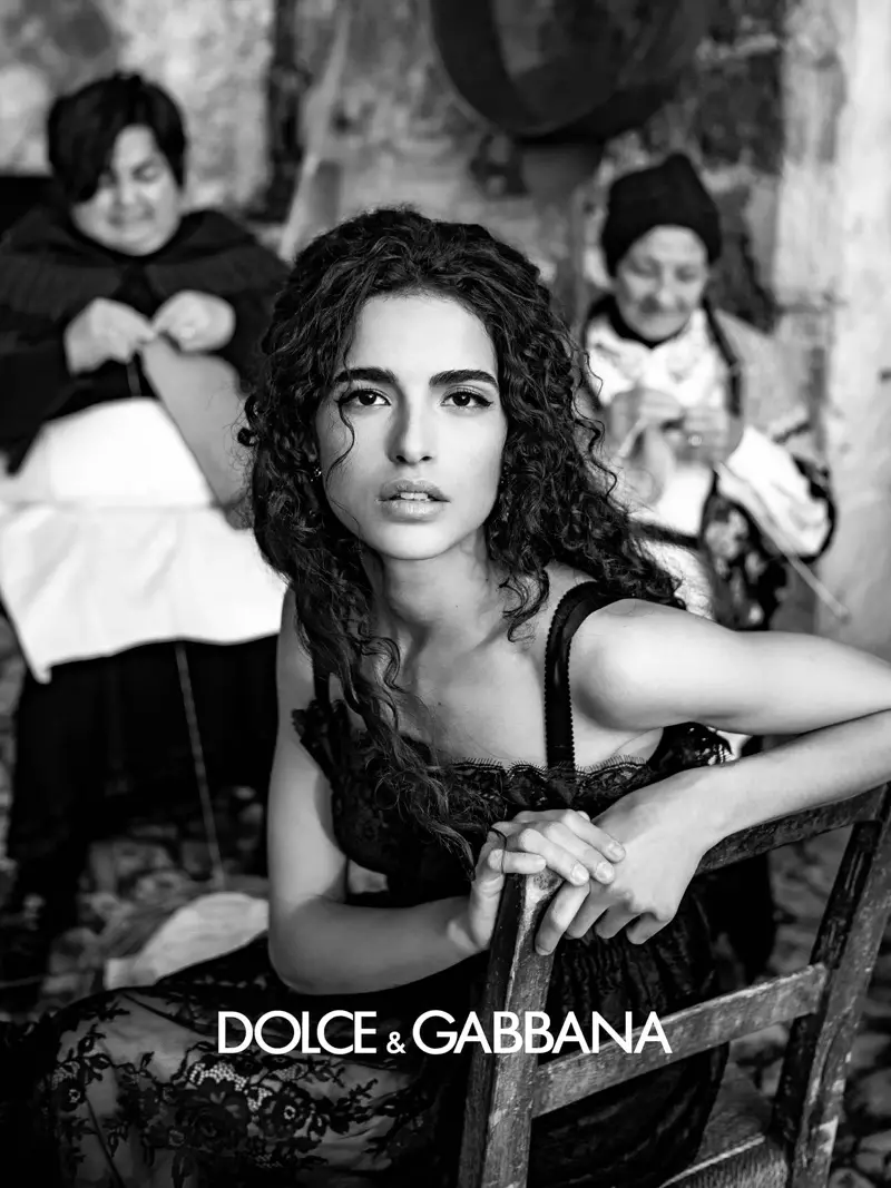 Dolce & Gabbana célèbre l'artisanat avec sa campagne automne-hiver 2020.