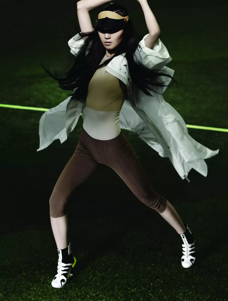 Moo King Lenses Edgy Athletic Style til Fashion Magazine