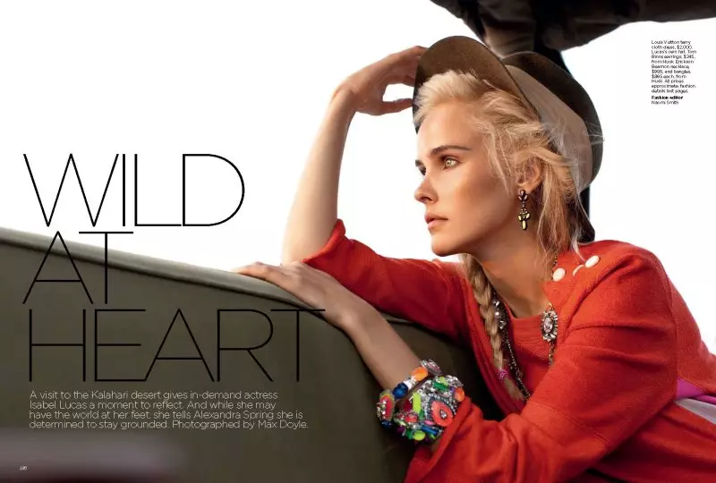 Max Doyle 为《Vogue》澳大利亚版 2011 年 12 月拍摄的 Isabel Lucas