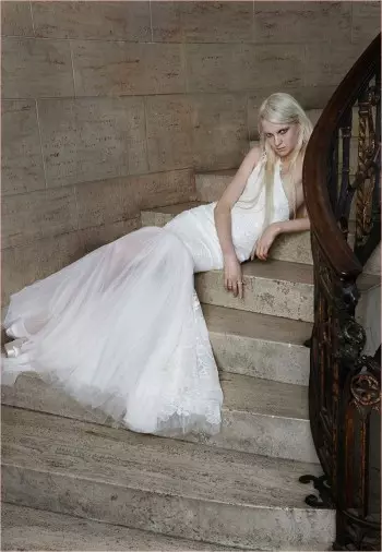 Vegeu la col·lecció nupcial Ethereal Spring 2015 de Vera Wang